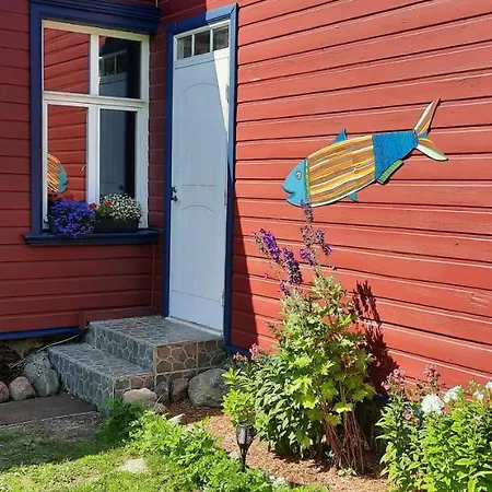 Apartment Elisabeth's & Courtyard For Barbeque